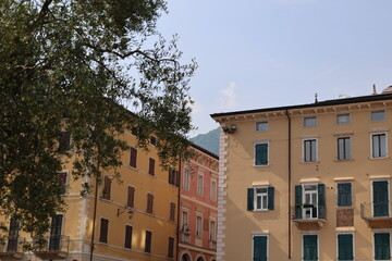 Schöner Frühsommertag in Riva del Garda am Gardasee	