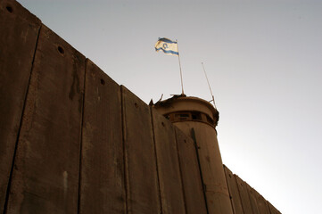 Gaza–Israel barrier iron wall