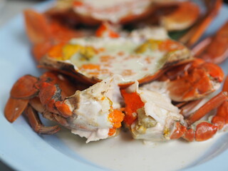Steamed egg crab with fresh milk