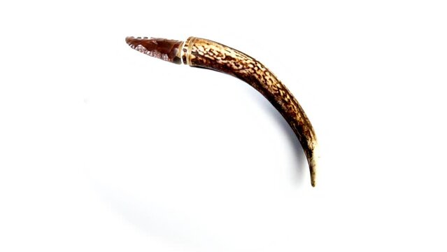 Stone Age Knife with Flint stone Blade - Turn around