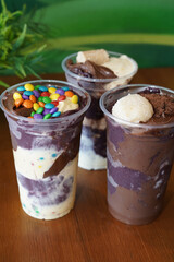 Copo de Açai com Ninho e Frutas