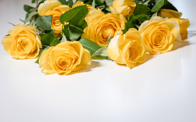 roses on table