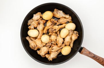 鶏手羽元とたまごの甘辛煮