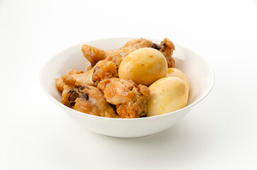 鶏手羽元とたまごの甘辛煮