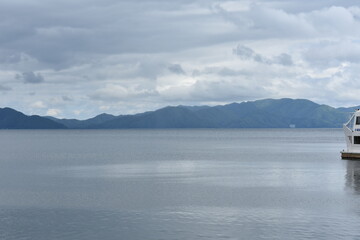 Obraz premium 福島県の名所 猪苗代湖 周辺の風景