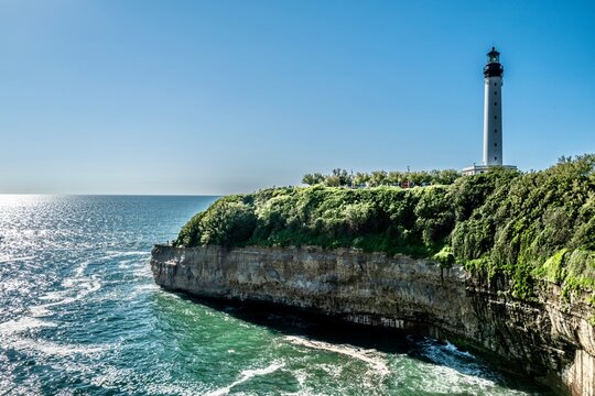 Phare de Biarritz lighthouse