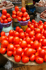 Tomaten, Marktstand, Afrika, Ghana, Gemüse, Tomaten gestapelt, 
