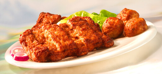 Grill-Mix, Fleisch, mariniert, Tellergericht, isoliert, 