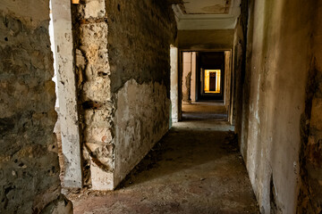 Obraz premium Georgia Tskaltubo abandoned soviet luxury sanatory building dark corridor