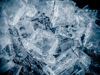 icecubes background,icecubes texture,icecubes wallpaper,ice helps to feel refreshed and cool water from the icecubes helps the water refresh your life and feel good.ice drinks for refreshment business