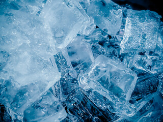 icecubes background,icecubes texture,icecubes wallpaper,ice helps to feel refreshed and cool water from the icecubes helps the water refresh your life and feel good.ice drinks for refreshment business