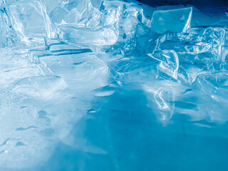 icecubes background,icecubes texture,icecubes wallpaper,ice helps to feel refreshed and cool water from the icecubes helps the water refresh your life and feel good.ice drinks for refreshment business