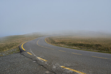 The fog that settles over the road at height on the Transalpina