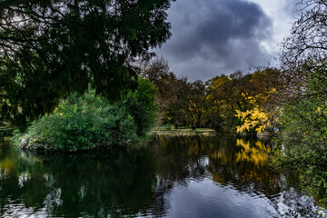 photography of the capriccio park in madrid