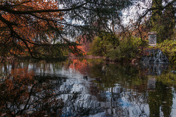 Obraz premium photography of the capriccio park in madrid