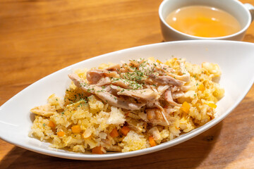 美味しいチキンピラフ