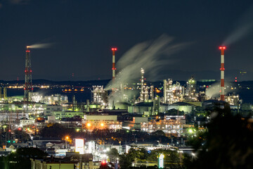Fototapeta premium 工場夜景をズームアップ