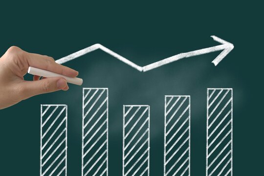 横ばいで推移するイメージ