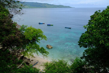 Indonesia Alor Island - Dive spot landscape wallpaper