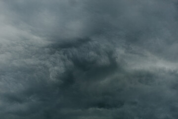 Obraz premium storm clouds before the storm in the village
