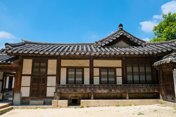 Fototapeta premium Changdeokgung palace, famous landmark in Seoul.