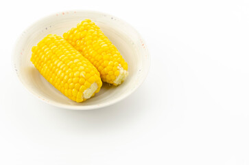 茹でたトウモロコシ