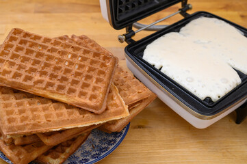 Robić perfekcyjne chrupiące gofry w gofrownicy 