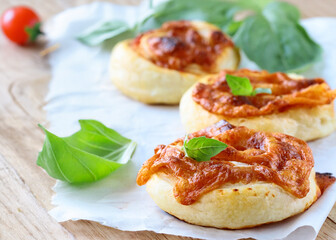 traditional pizza with tomatoes and basil