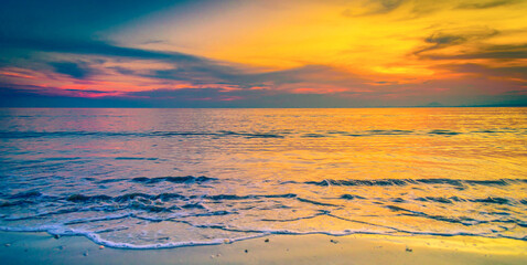 Fototapeta premium Landscapes of sunset on the beach with colorful sky background.