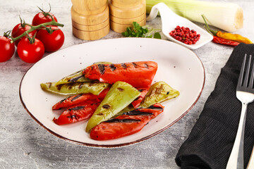 Grilled Bell Pepper - green and red