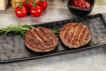 Grilled two beef burger cutlet