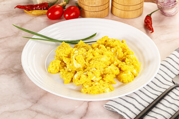 Scrambled egg in the bowl