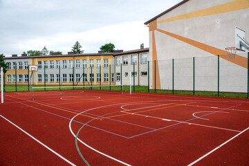 wielofunkcyjne boisko tartanowe, multi-purpose tartan pitch © Studio RMW