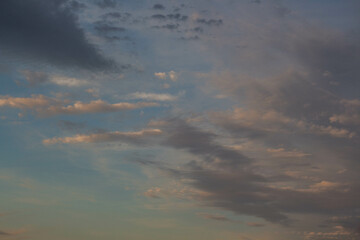 Obraz premium Clouds in the sky. Sunset on a gloomy sky before the rain. 