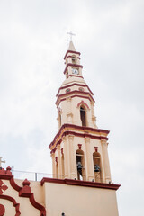 Obraz premium Parroquia de Santiago Apóstol, pueblo magico, santiago, monterrey nuevo leon 