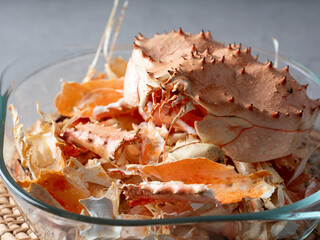 Oven-baked crab shells