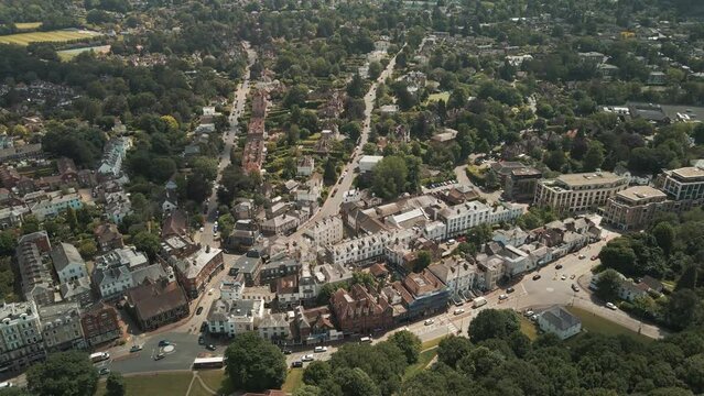 The Majestic Town of Tunsbridge Wells and the beautiful Le Pastiles.