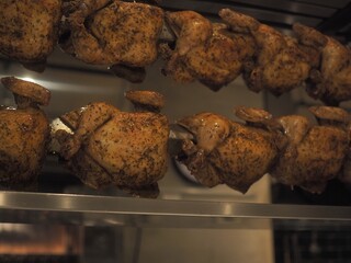 美味しいチキン料理のお店での楽しいランチ