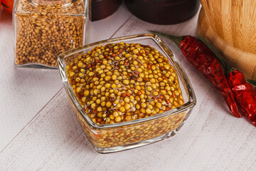 Spicy mustard sauce with seeds