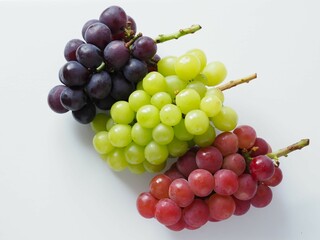 ピオーネ、シャインマスカット、ゴルビー