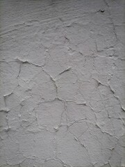 cracked concrete wall