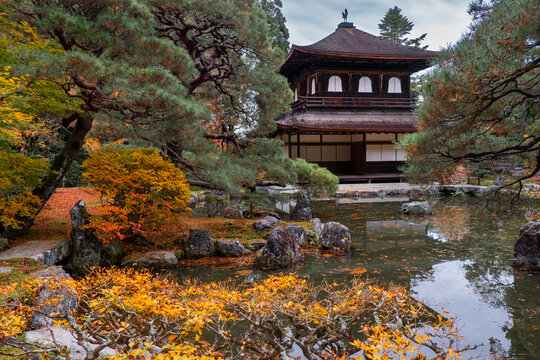 The Zen Temple of Ginkaku-ji (JishLT-ji) and its autumn colored garden, Kyoto, Honshu