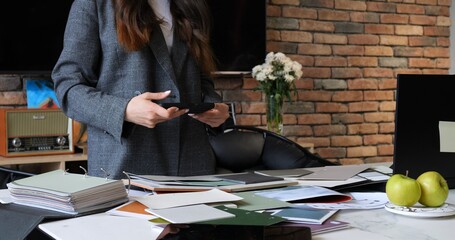 Interior design course offers practical and theoretical training. Students develop skills in techniques, project planning, and creative concepts. Classroom sessions practice and theory effectively.