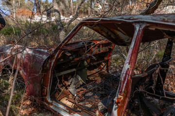 old rusty car
