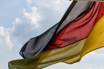 deutsche Flagge im Wind