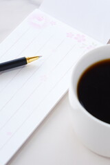 コーヒーを飲みながら、一筆箋で手紙を書こう
