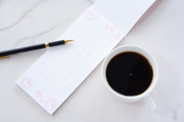 コーヒーを飲みながら、一筆箋で手紙を書こう
