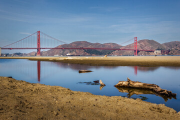 Fototapeta premium Scenic view over the San Francisco bay and the Golden Gate bridge