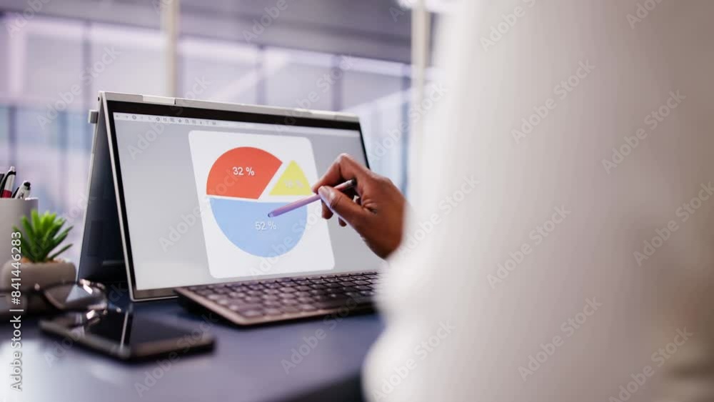 Aufkleber Innovative African American Data Analyst Maximizing Business Performance Through Data Analytics on Laptop
