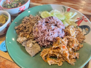 Boiled cabbage, crab ong, roasted pork spicy, young jackfruit salad with brown rice